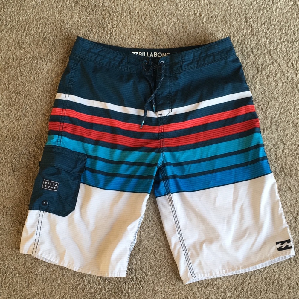 Billabong Board Shorts 🌊☀️